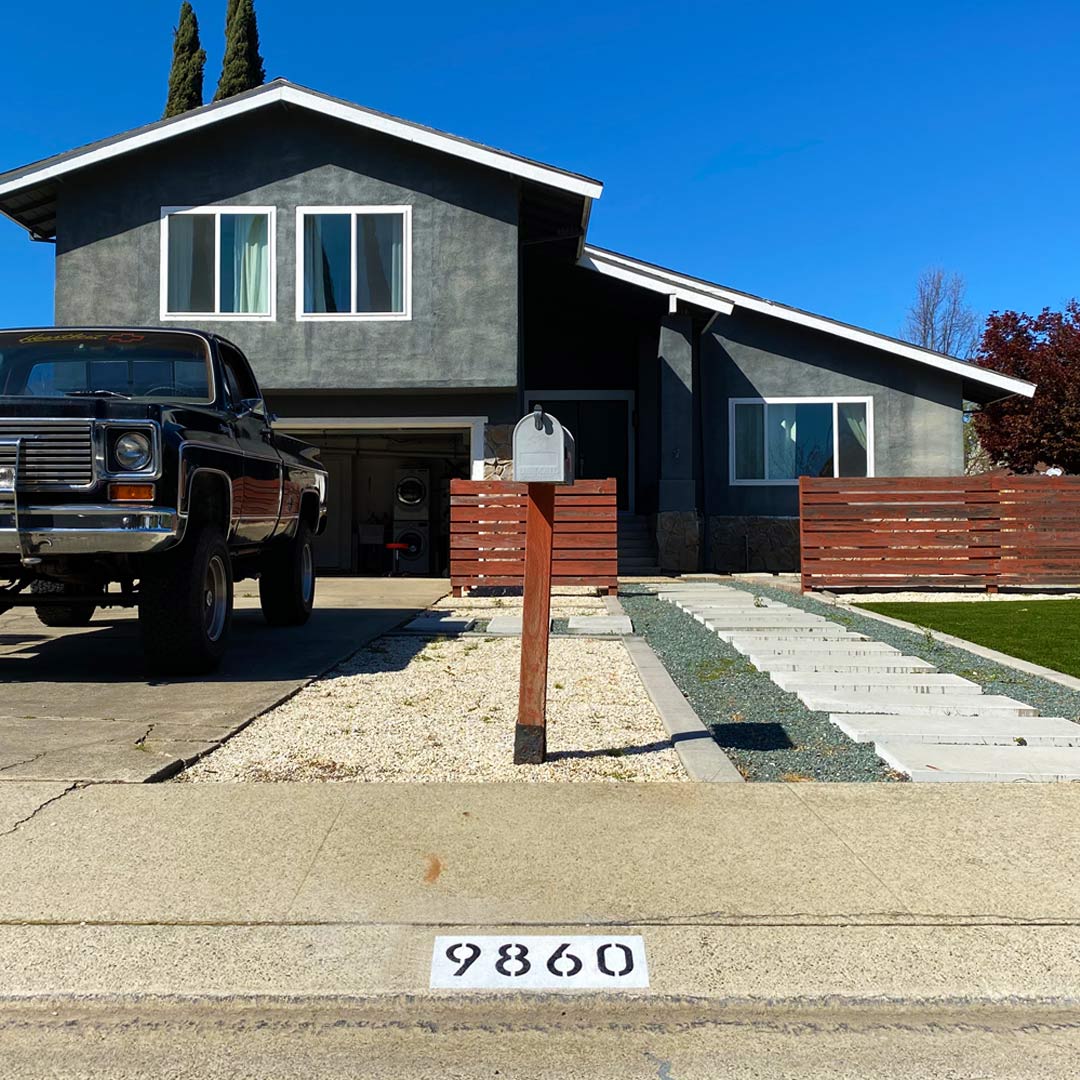 curb address number in front of house