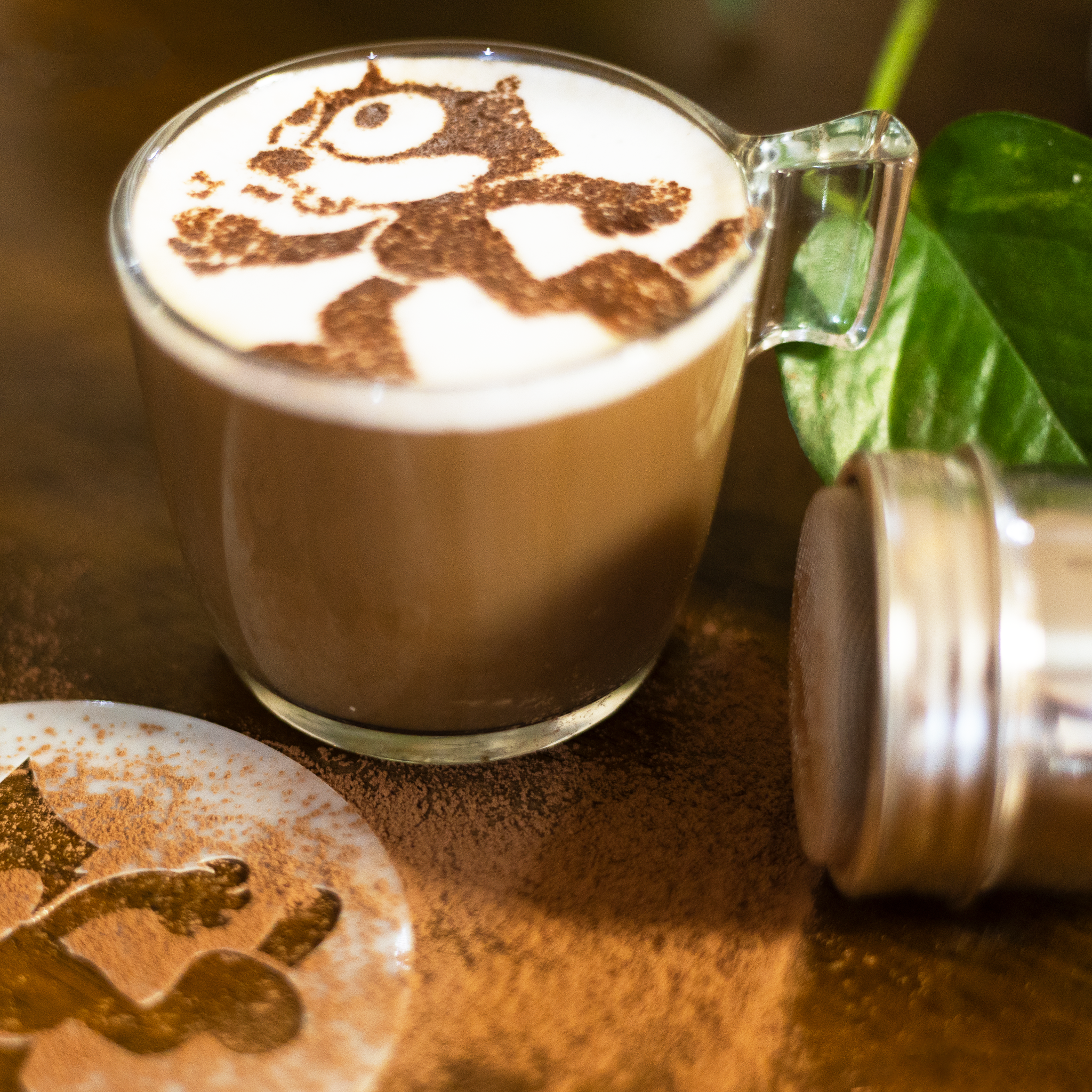 Felix the cat latte art with stencil