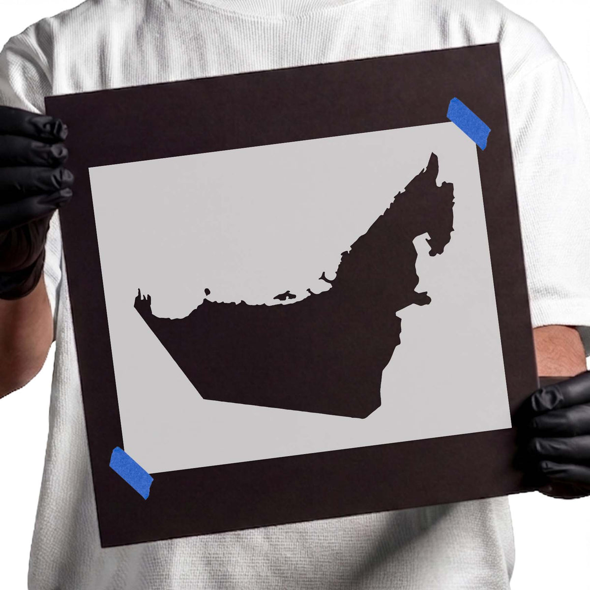 United Arab Emirates stencil featuring an elongated country silhouette with irregular coastal borders