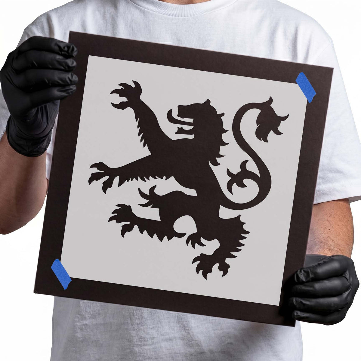 Heraldic lion stencil with raised claws and curled decorative tail