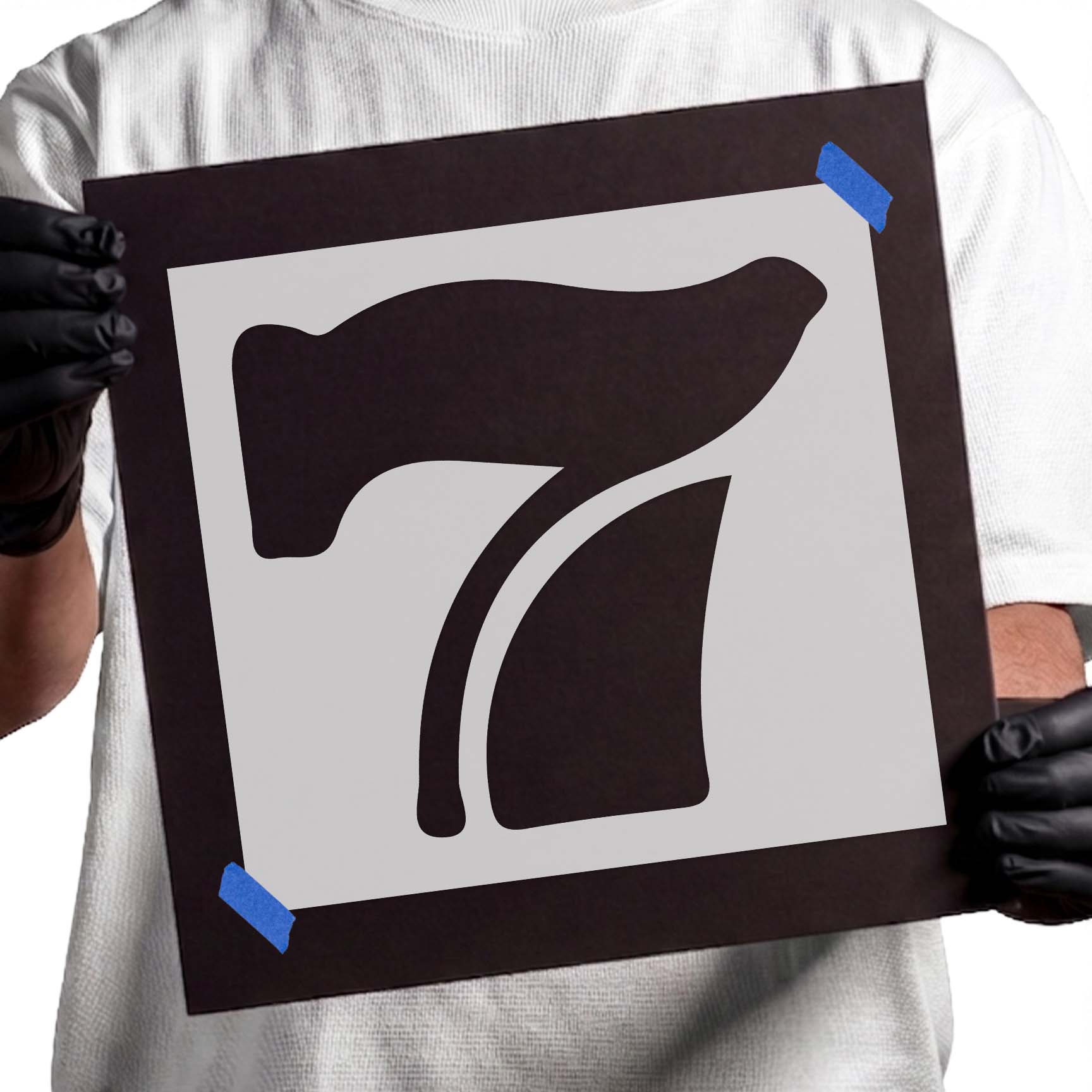 Casino seven stencil with bold curved number symbol