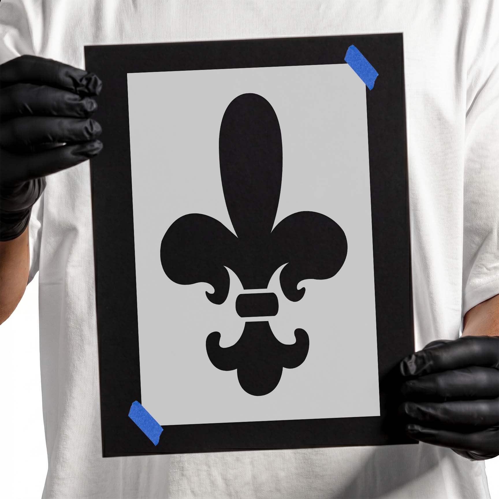 Fleur de lis stencil with three petals and curled accents