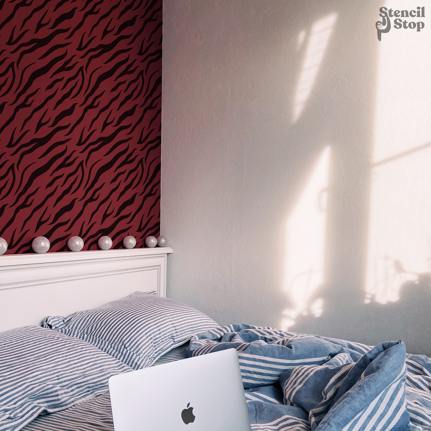 Seamless Tiger Stripe Pattern