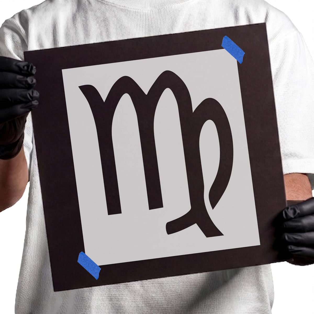 Virgo zodiac stencil with bold curved astrological glyph and looped detail