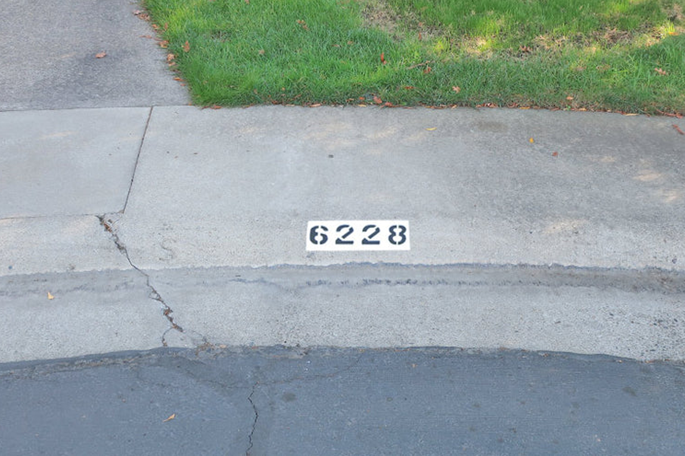 How To Start Your Own Curb Address Painting Business