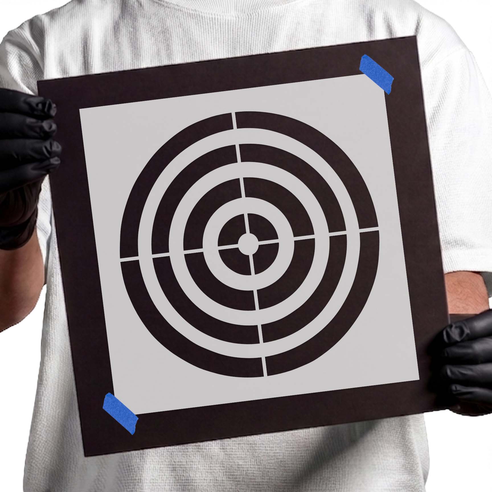 Concentric target stencil with bold circular rings and center bullseye
