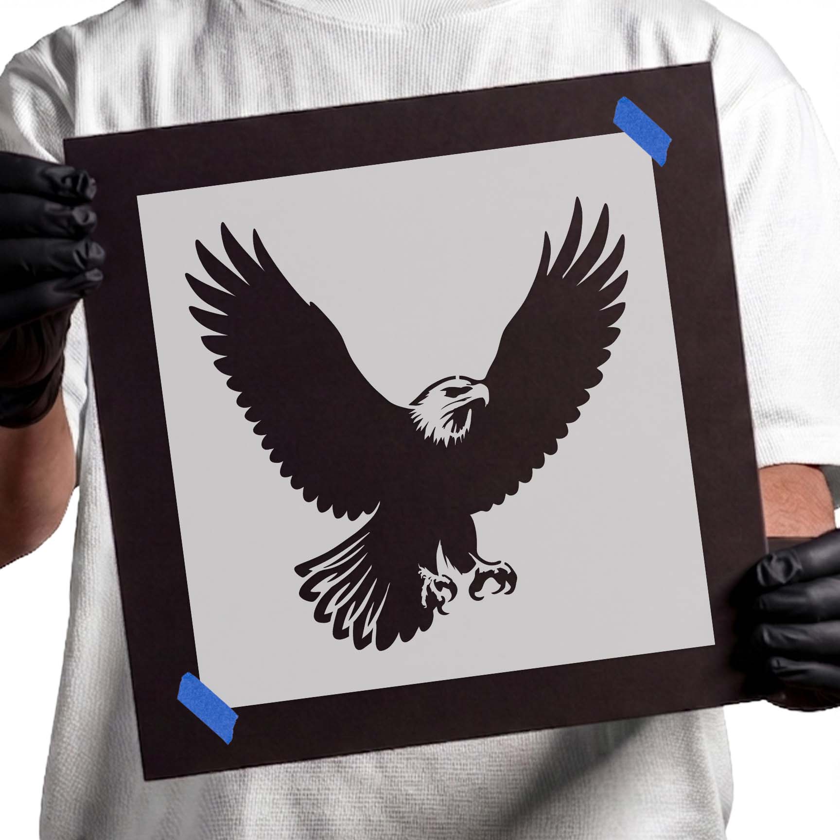 Bald eagle with outstretched wings soaring stencil design
