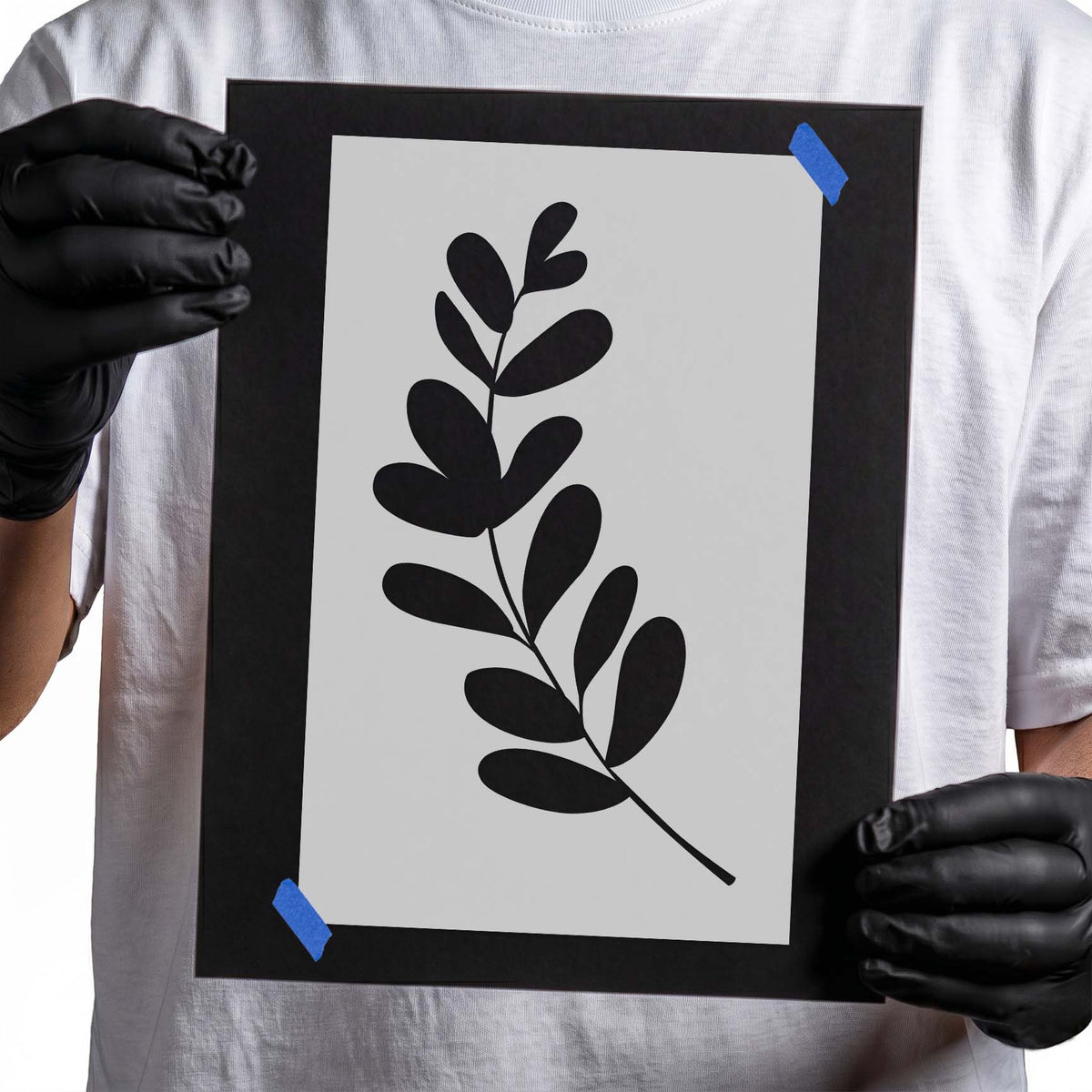 Compound leaf stencil with oval leaves along a curved stem