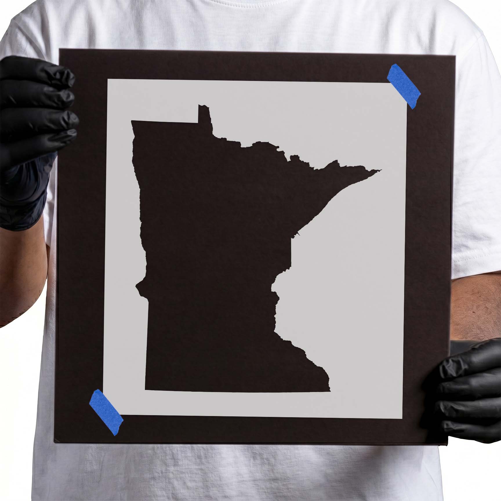 Minnesota state silhouette with recognizable northern border contours