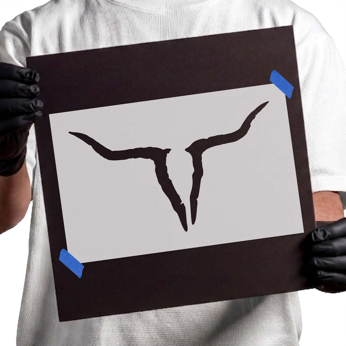 Simple bull skull stencil with sweeping horns