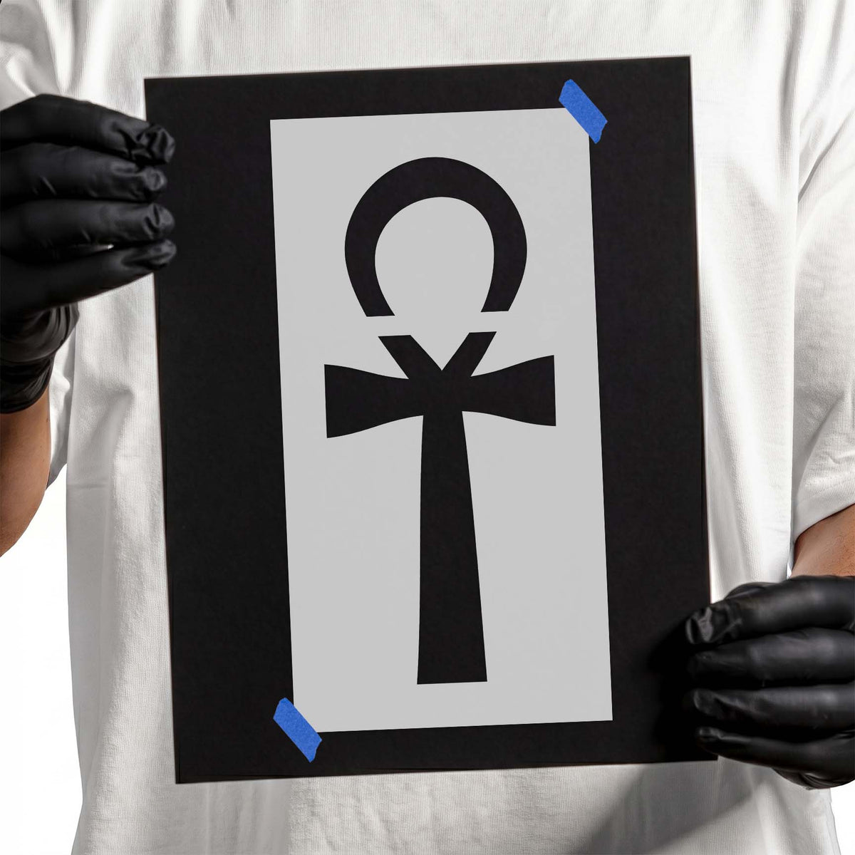 Ankh stencil with rounded loop, crossbar, and elongated stem