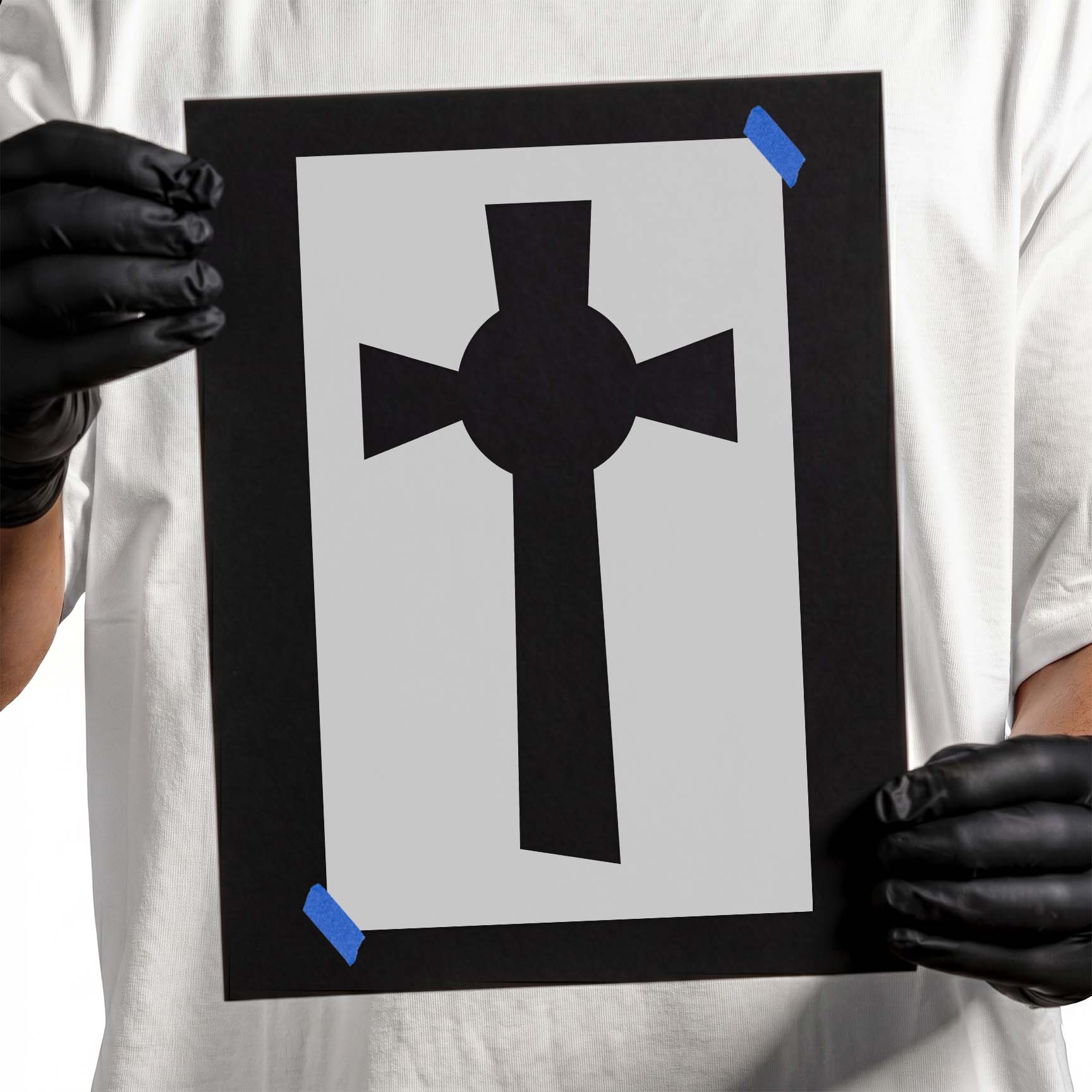 Bold Celtic cross stencil with flared arms and circular center