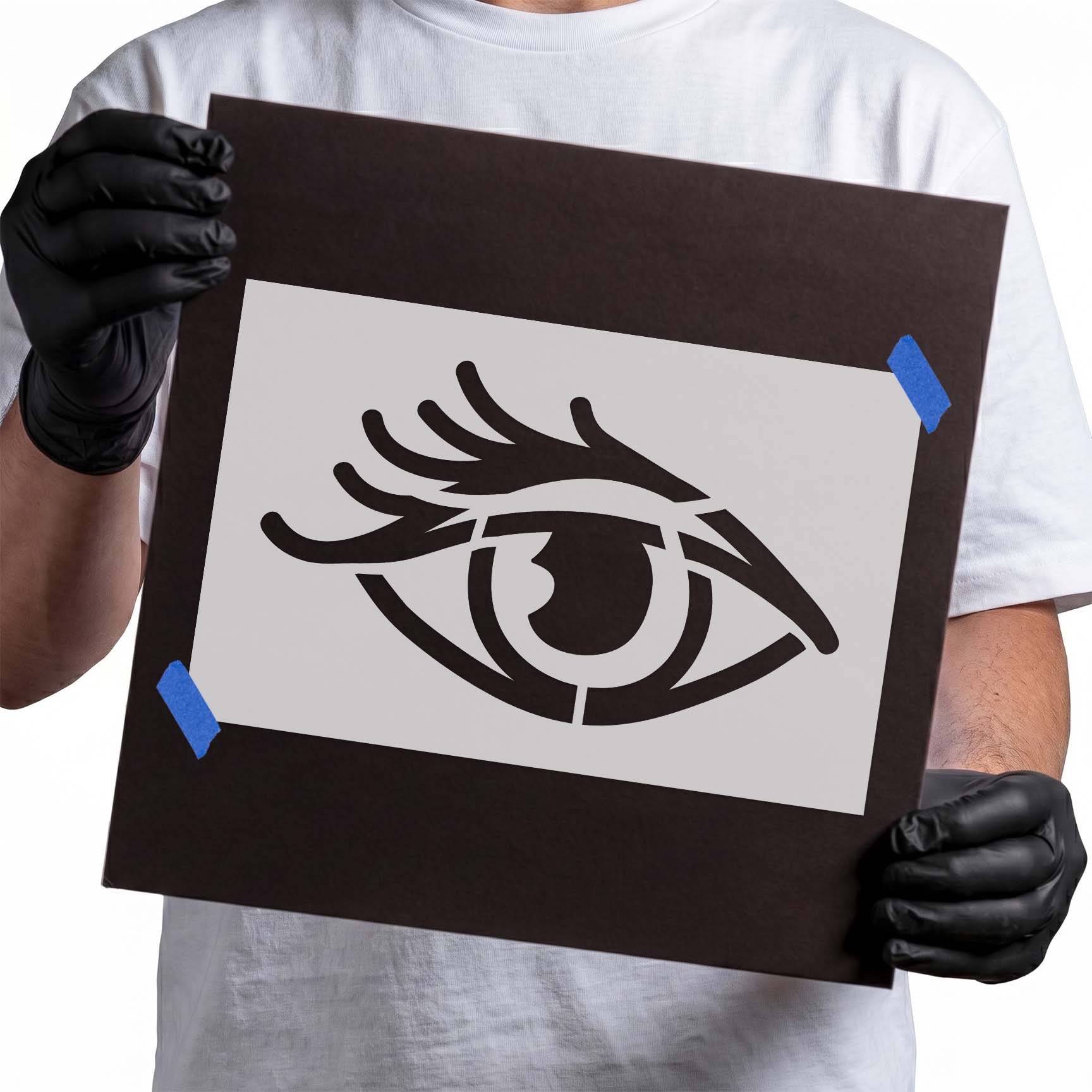 Eye stencil with bold iris and sweeping upper eyelashes