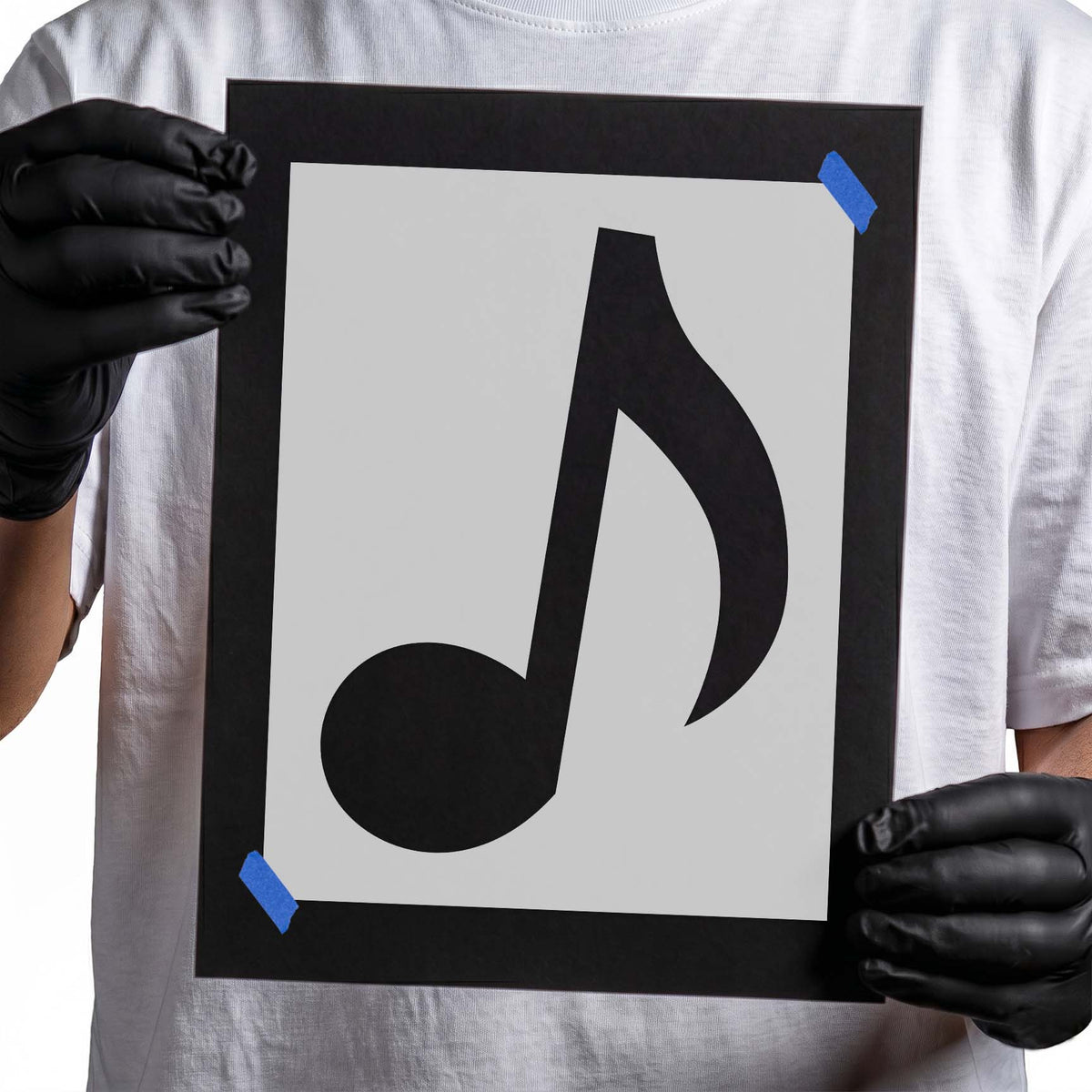 Bold musical eighth note stencil with curved flag